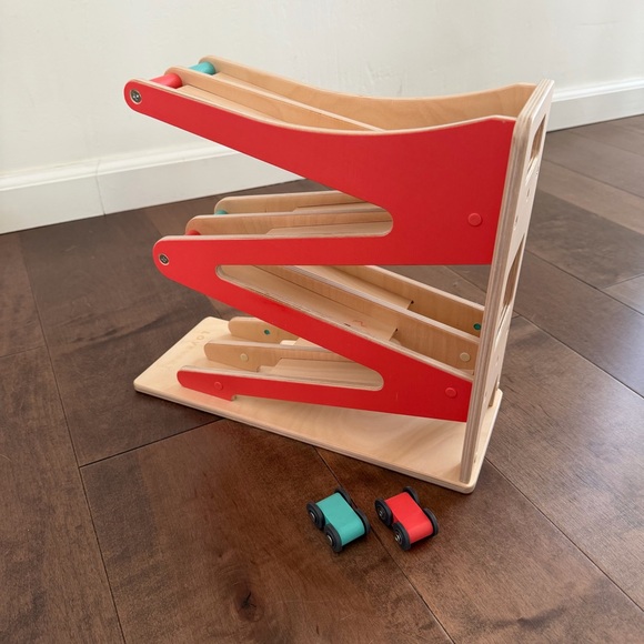 Lovevery The Adventurer Play Kit 16-18 Months - Picture 4 of 15